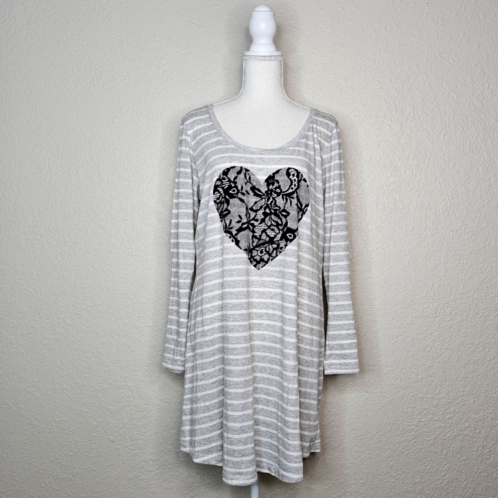 Victoria’s Secret Cotton Lingerie Night Shirt Gown Sz XL Chemise Stripe Heart